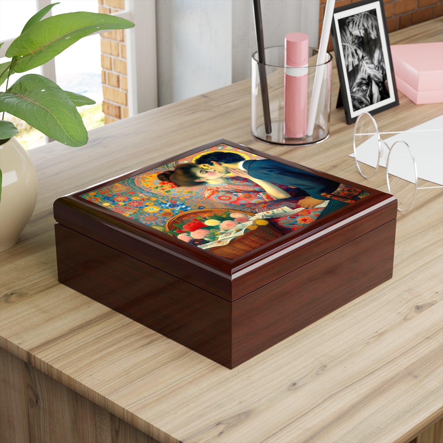 Stolen Kiss Jewellery Box